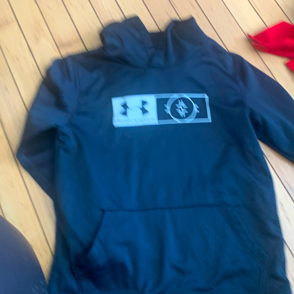 Under armour light black hoodie size YXL BOYS